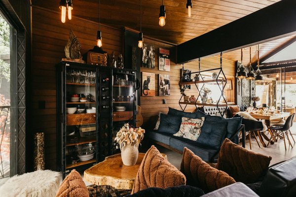 Peut-on trouver une croisière qui propose des cours de salsa avec des danseurs professionnels en mer?